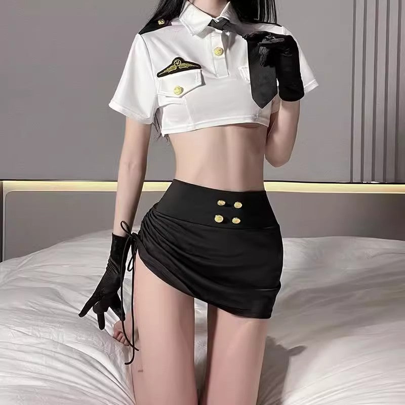 Policewomen's uniforms 女警制服